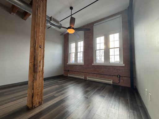 1 Bed, 1 Bath- Loft Sytle- Oak Knitting Mill! – photo 1