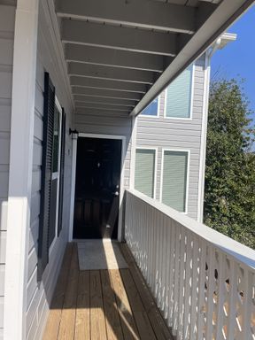 2 Bedroom Rental – 907 Natchez Trace, Atlanta, GA 30350
