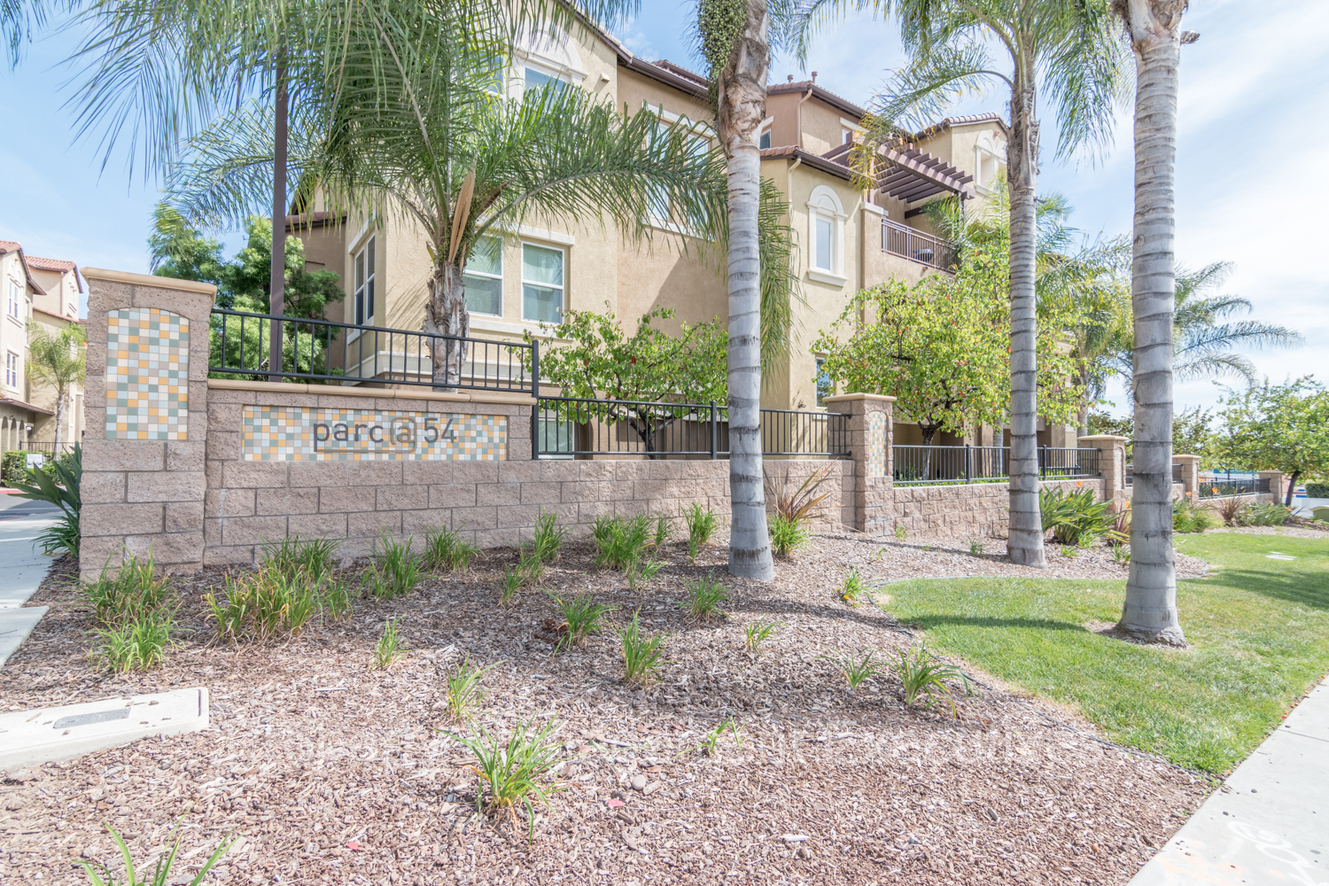 San Diego House: 4068 Sandton Lane