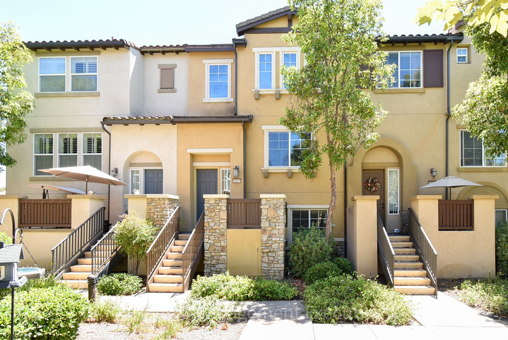 Santee House: 10160 Star Magnolia Lane