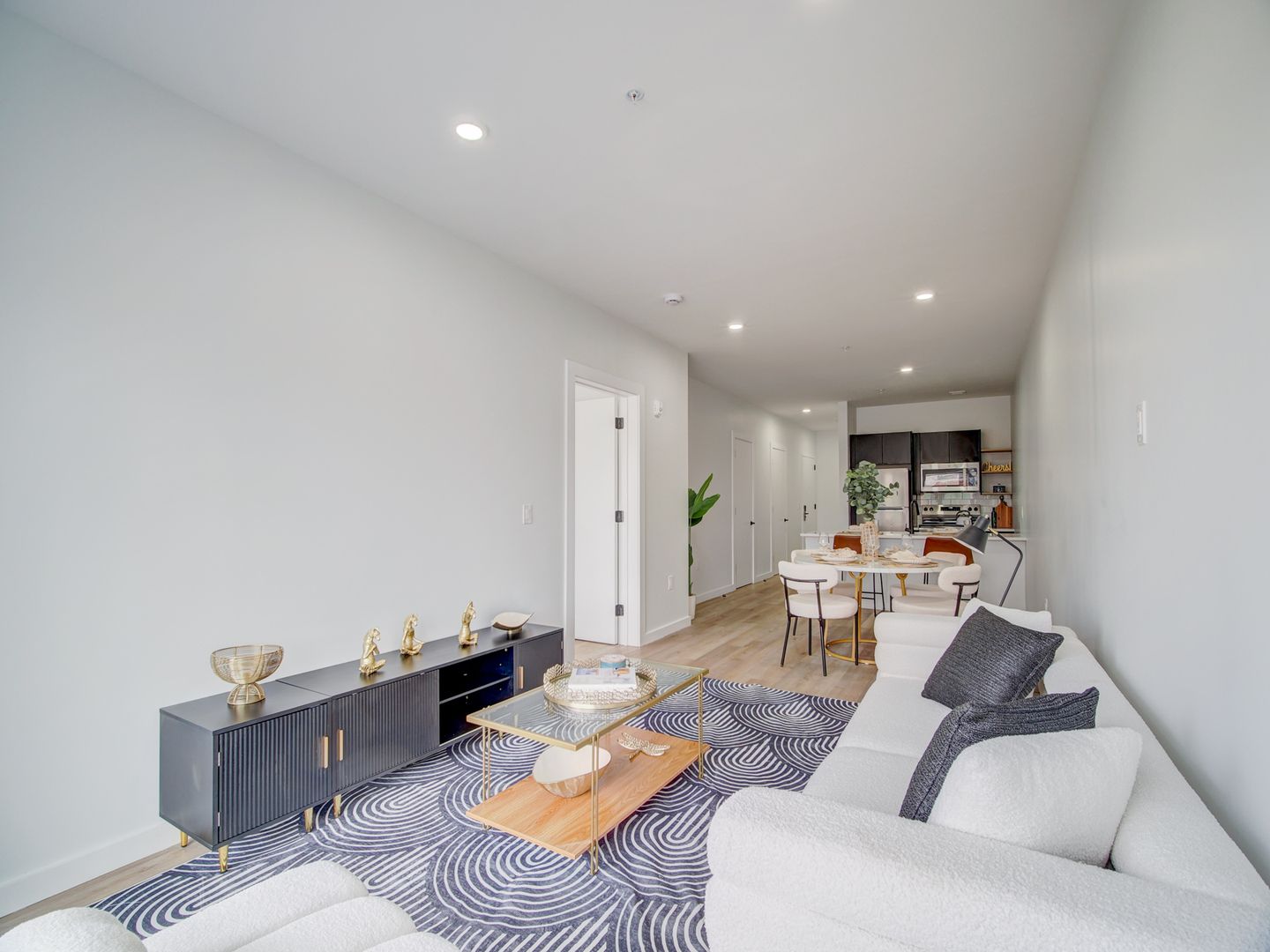 Newark Apartment: 486 Market Street