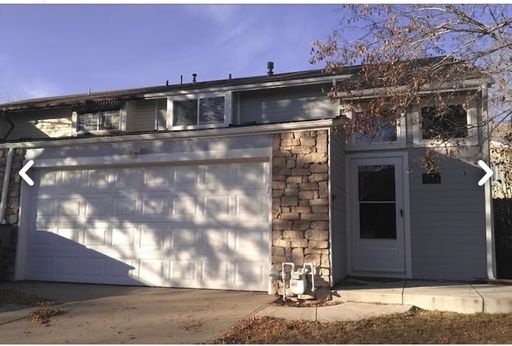 3 Bedroom 2 Bathroom Townhouse in Longmont – photo 1