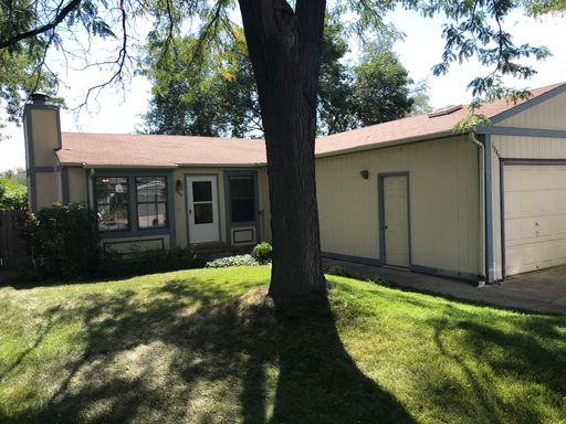 4 Bedroom 2 Bathroom House in Longmont – photo 1