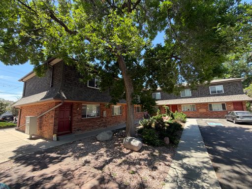 Move In Special!! 2 Bedroom 1.5 Bathrooms Apartment in Loveland – photo 1
