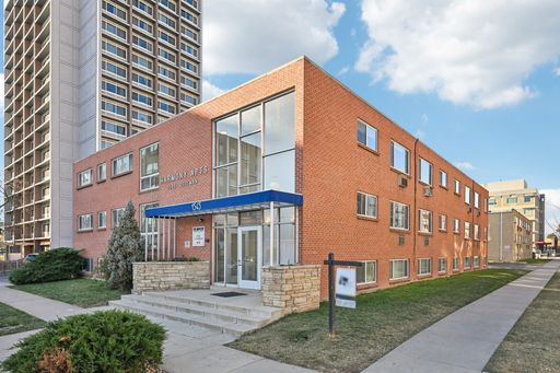 Great walkability in Sloan's Lake – photo 1
