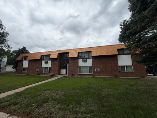 2 Bedroom 1 Bathroom Apartment in Longmont – photo 1