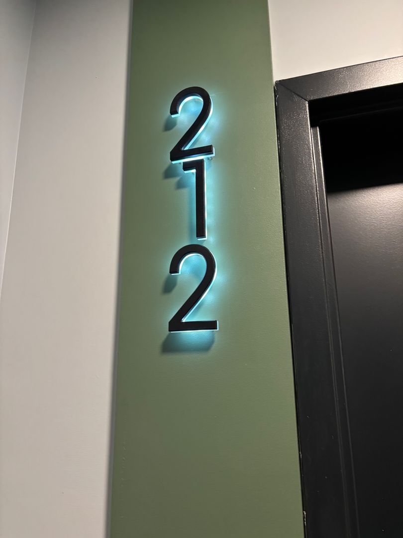 Washington Apartment: 1324 North Capitol Street