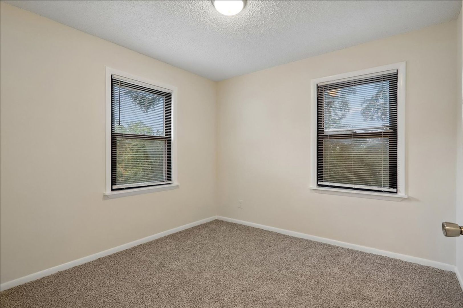 4958 Just Street NE 11 of 12