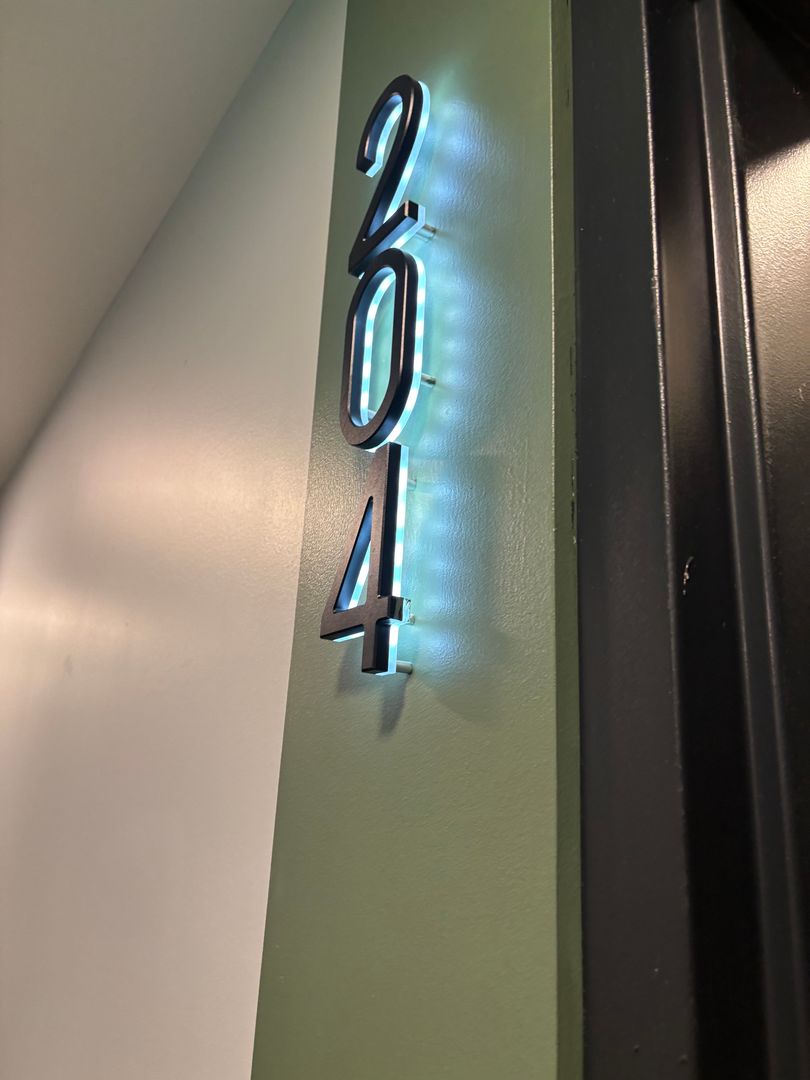 Washington Apartment: 1324 North Capitol Street