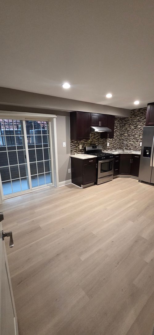 Washington Apartment: 1616 27th Street SE