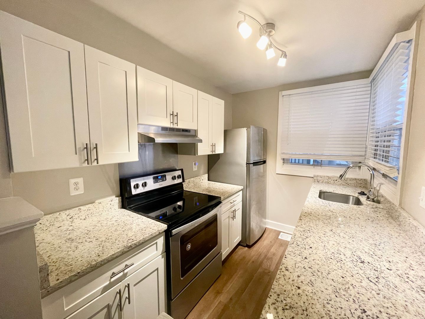 Baltimore Apartment: 506 W Franklin street