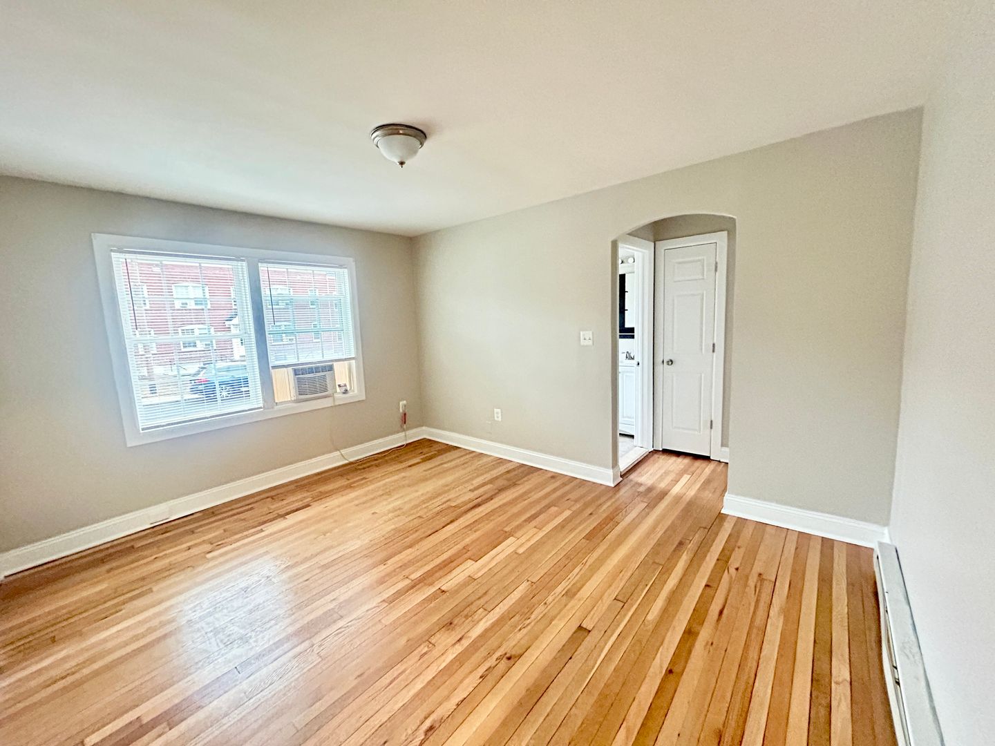 Dundalk Apartment: 113 Kinship Road