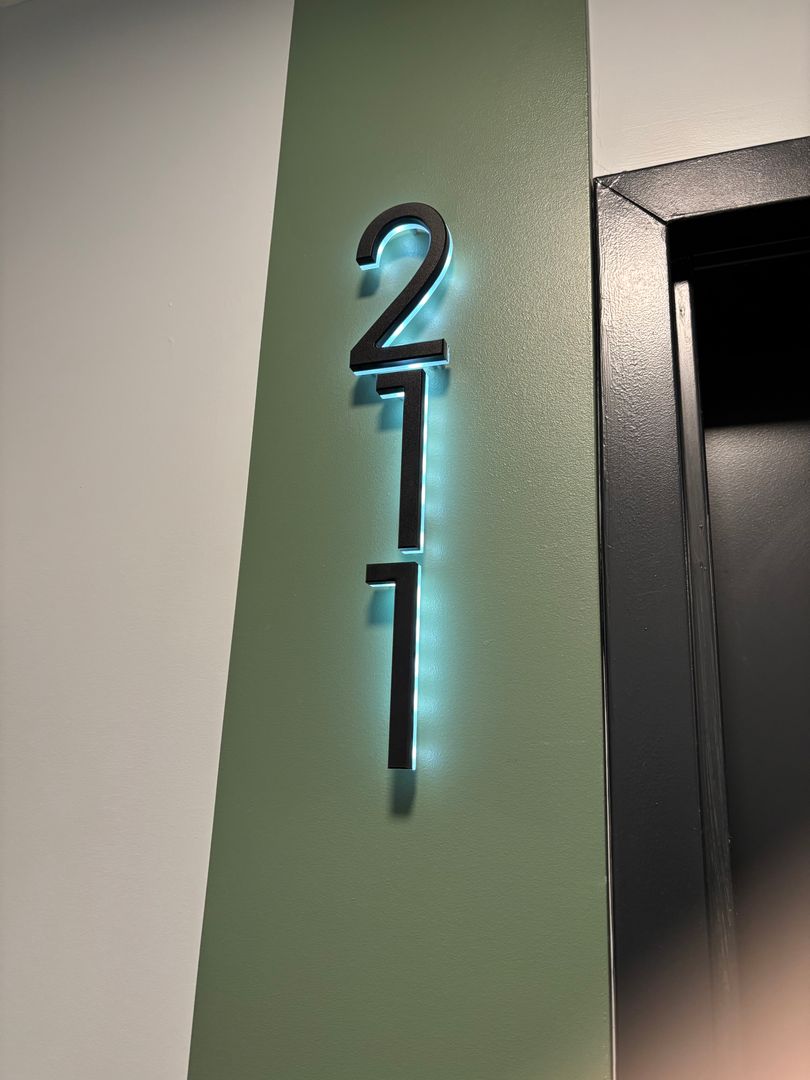 Washington Apartment: 1324 North Capitol Street
