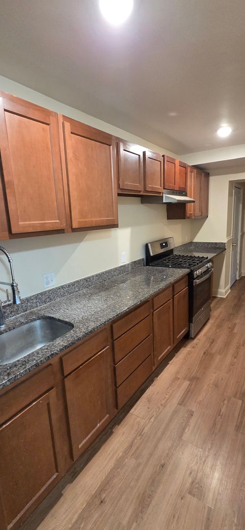 Washington Apartment: 5201 Sheriff Road NE