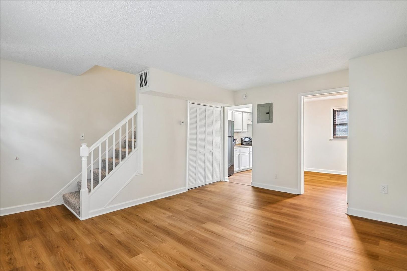 Washington House: 4958 Just Street NE