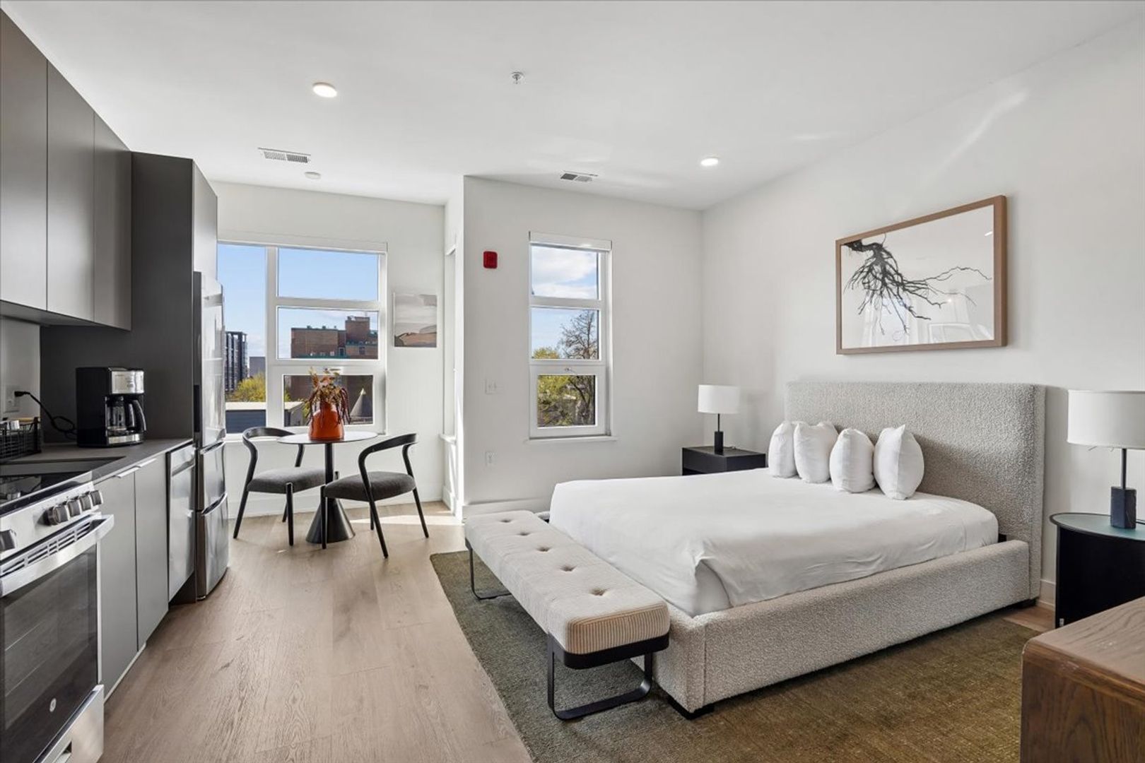 Washington Apartment: 1324 North Capitol Street