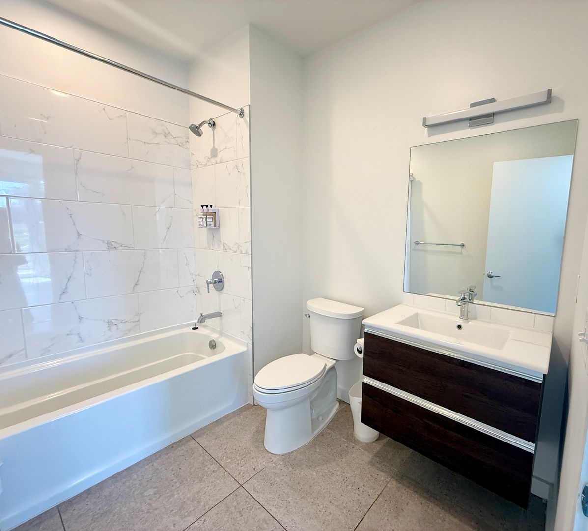 Washington Apartment: 1324 North Capitol Street