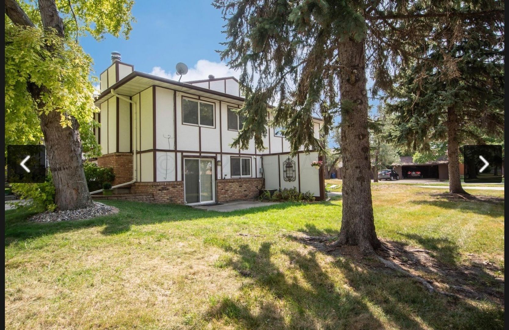 Moorhead House: 2305 4th Ave S