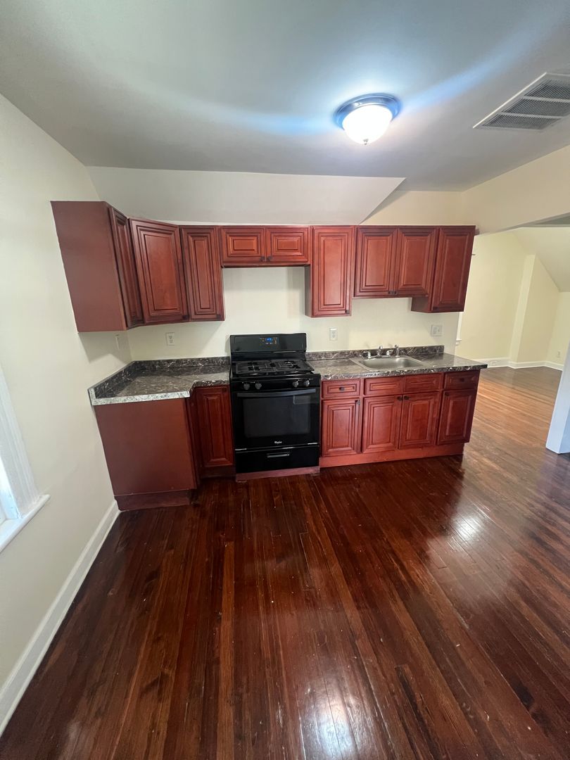 65-67 Fox St 12 of 25