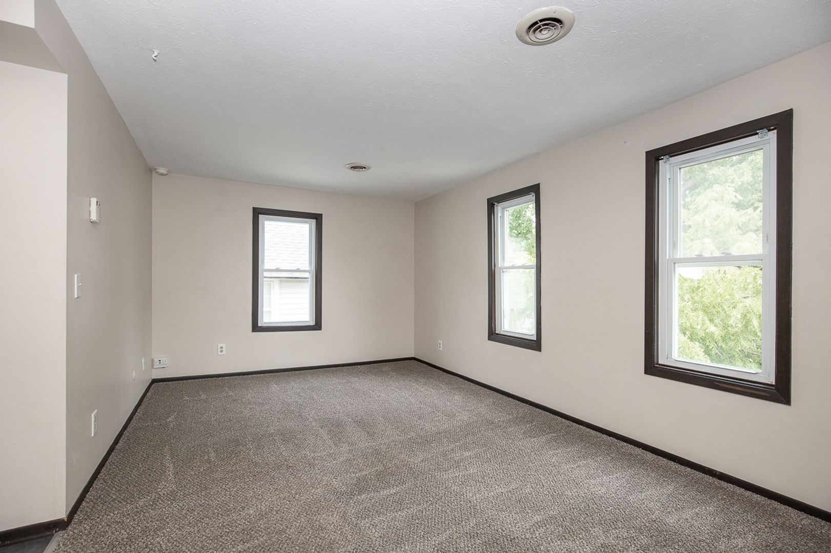 Fairport Harbor Apartment: 346 Eagle St