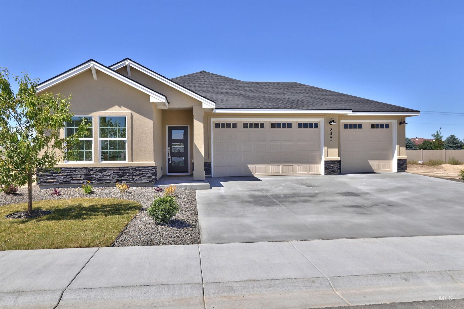 Nampa House: 2460 W Herron Ridge Ct.