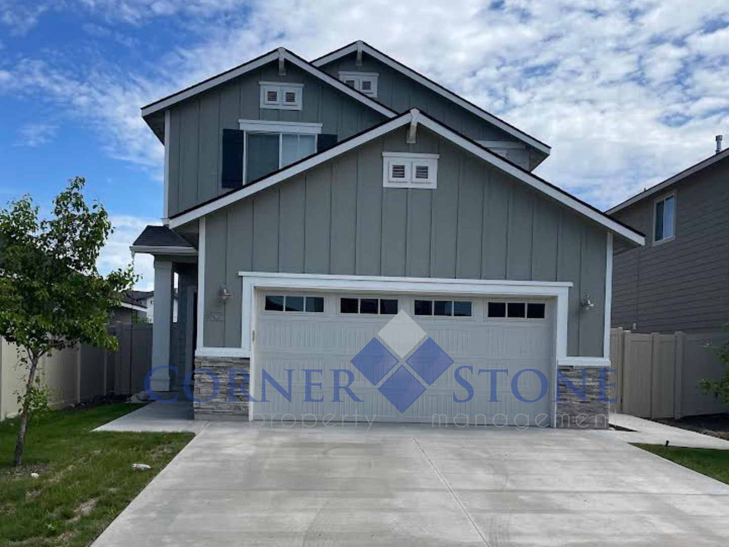 Meridian House: 152 S Riggs Springs Ave