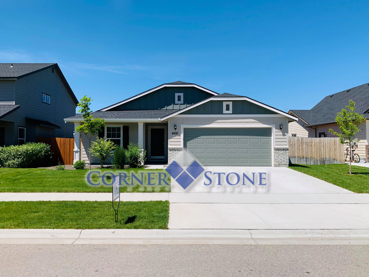 Meridian House: 4691 N Price Ave