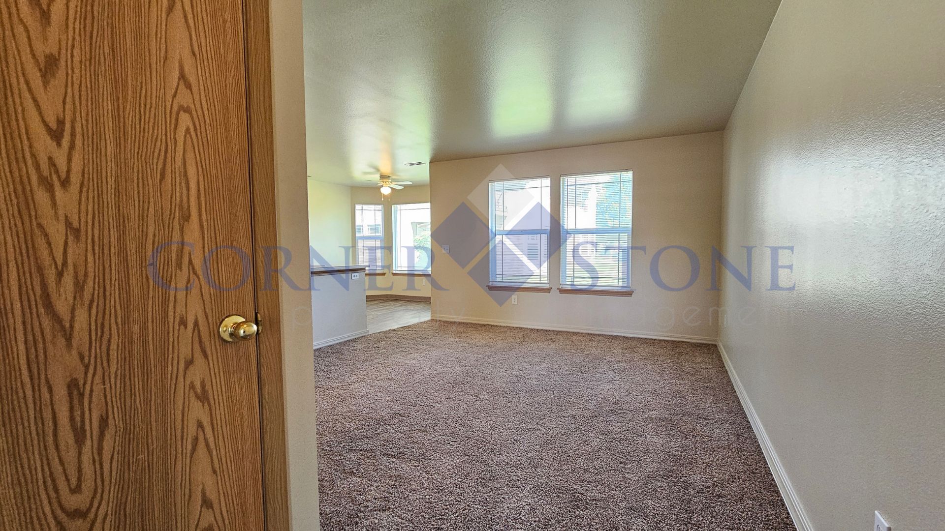 Meridian Apartment: 1805 E Overland Rd