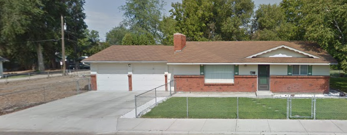 Nampa House: 324 E. Dewey Ave.