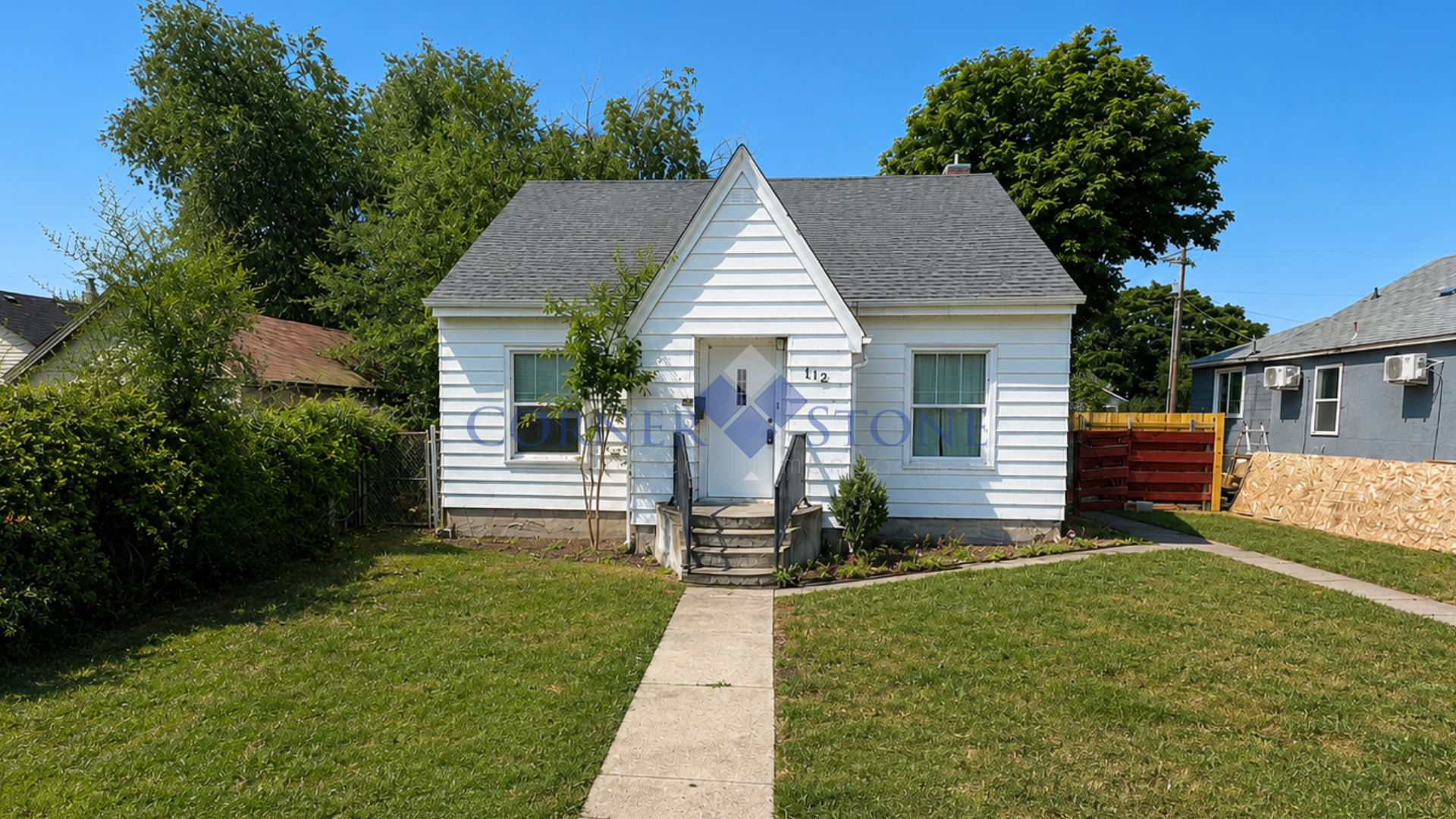 Nampa House: 112 S Juniper St