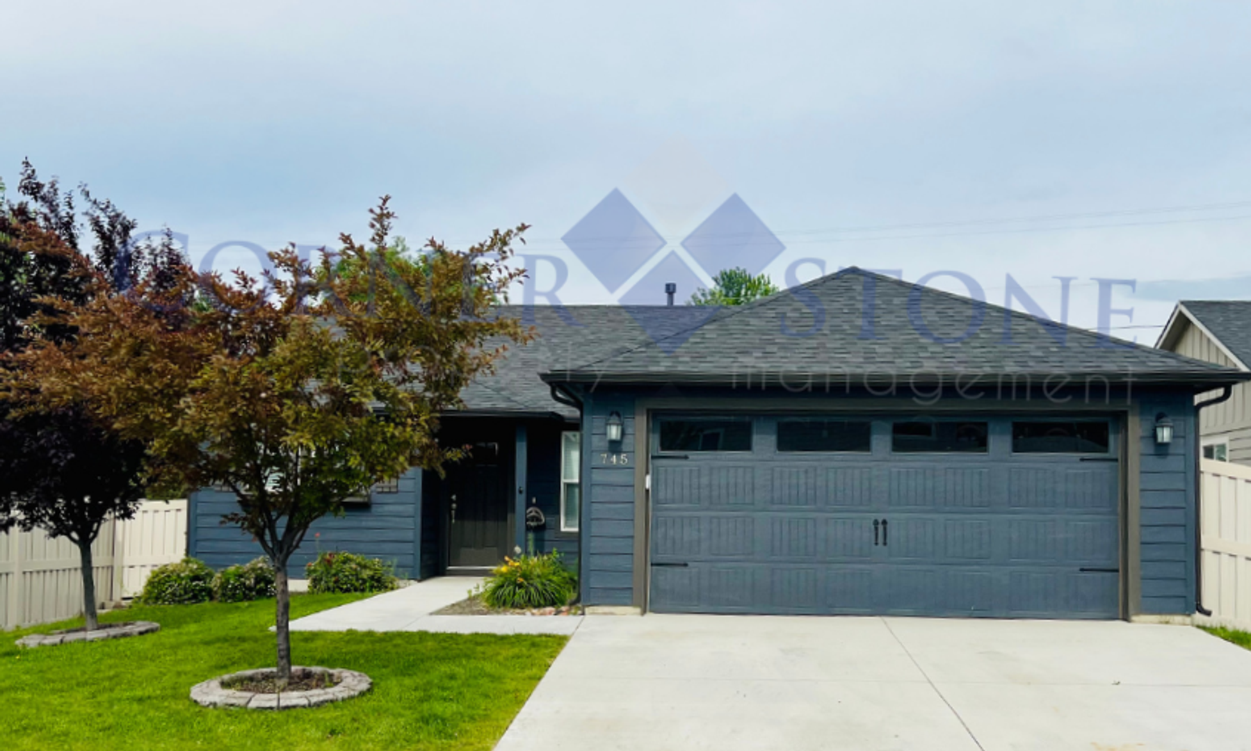Middleton House: 745 Baron Lakes Ave