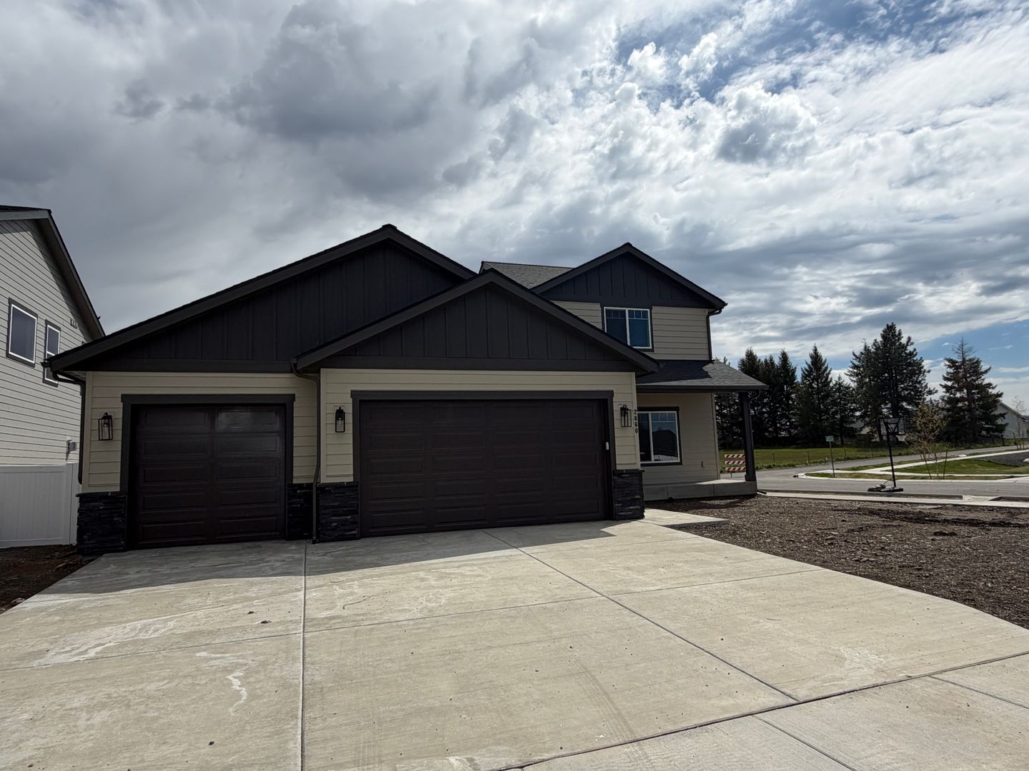 Post Falls House: 2660 N Neptune St