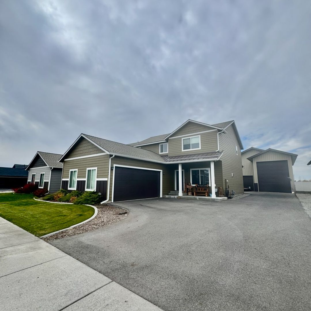 Post Falls House: 1745 N. Silo Street