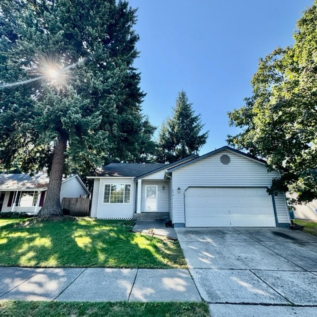 Coeur d' Alene House: 674 E Red Fir Ln