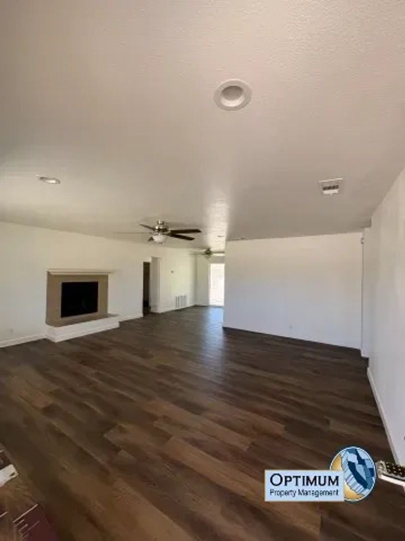 9295 Verdugo Ave 5 of 8