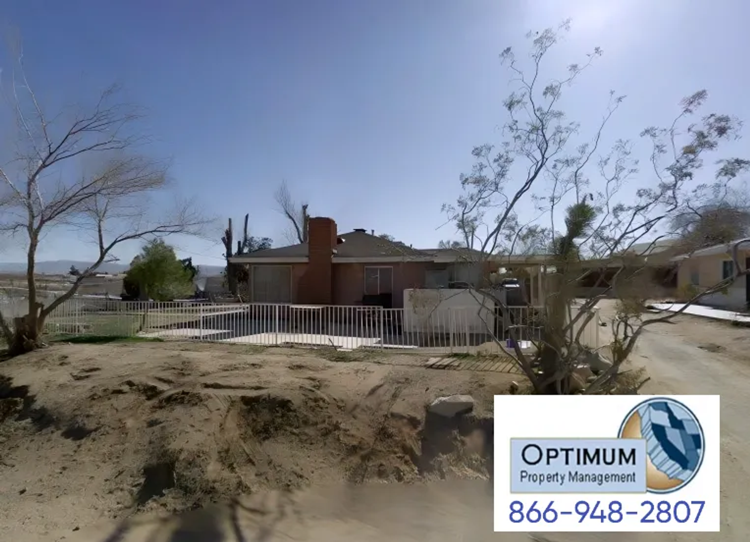 Victorville House: 16709 City View Drive