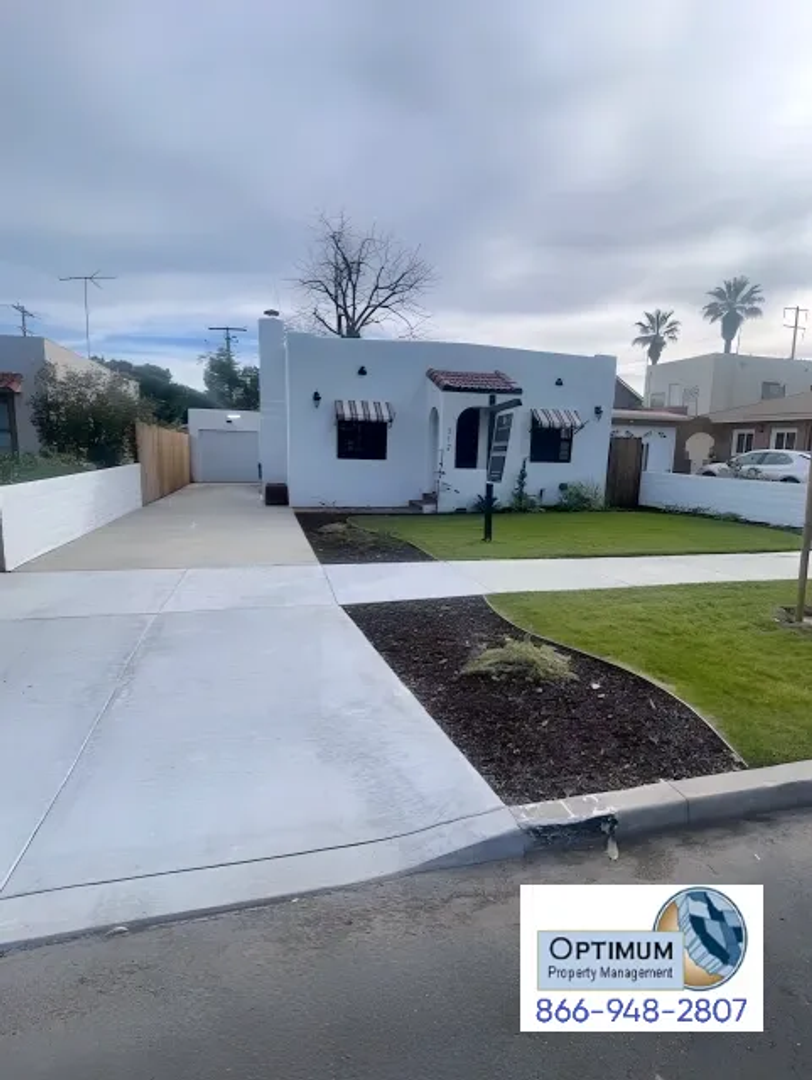 Ontario House: 712 E. H St