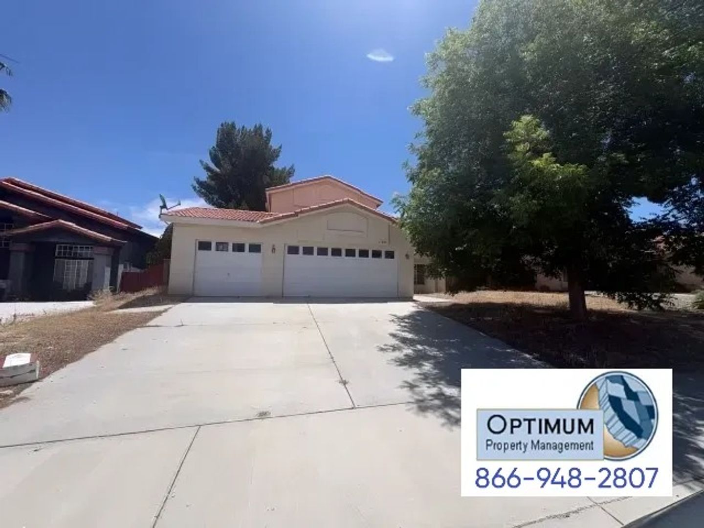 Victorville House: 17065 Grand Mammoth Pl.