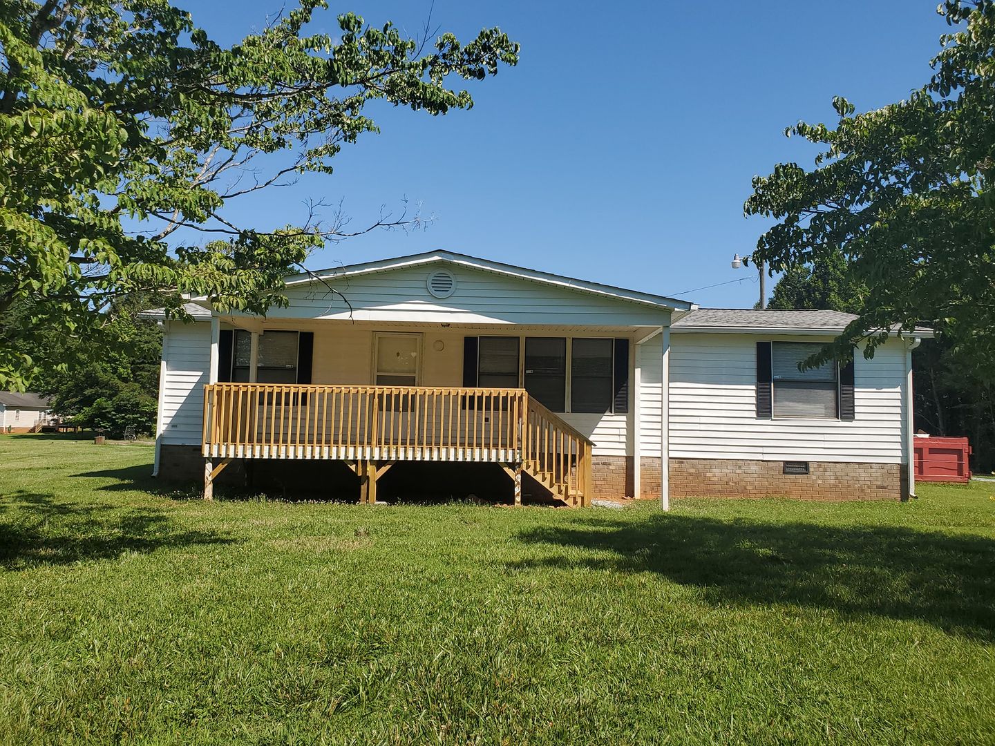 Mebane House: 651 Gibson Rd