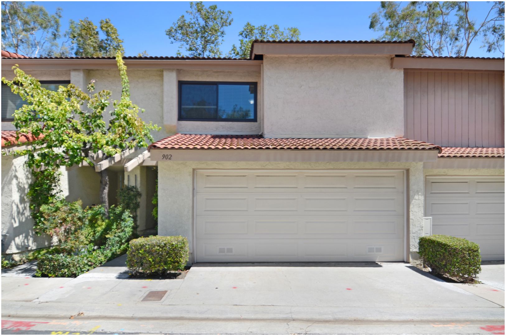 Fullerton House: 902 Creekside Dr.