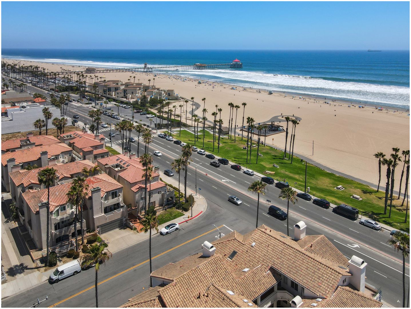 Huntington Beach House: 1000 Pacific Coast Highway Unit 7