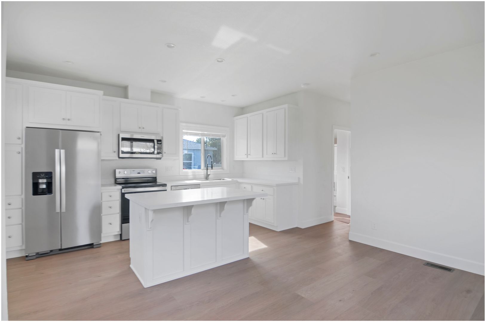 Orange House: 690 North Grand