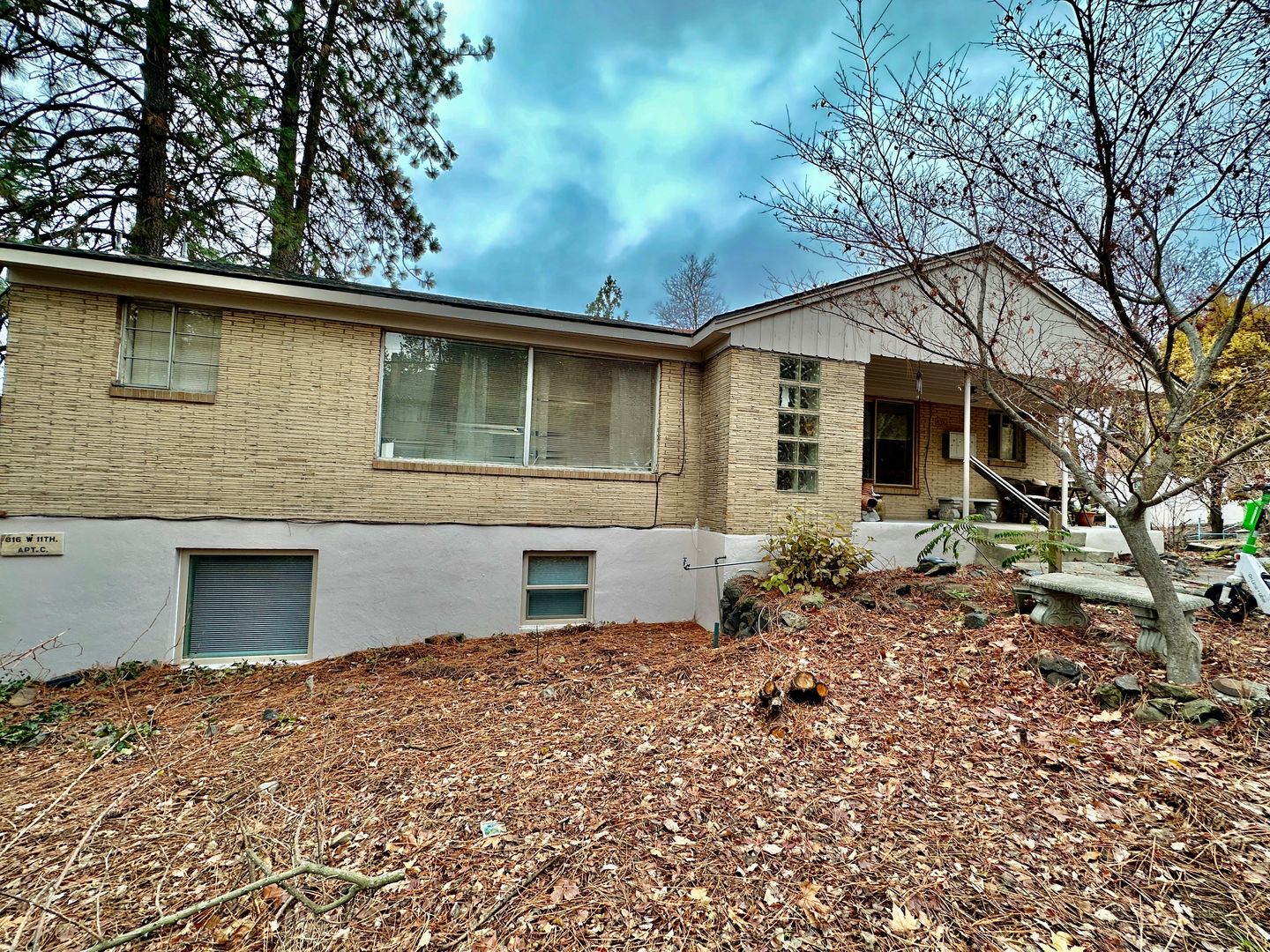 Spokane Apartment: 940 S. Lincoln St