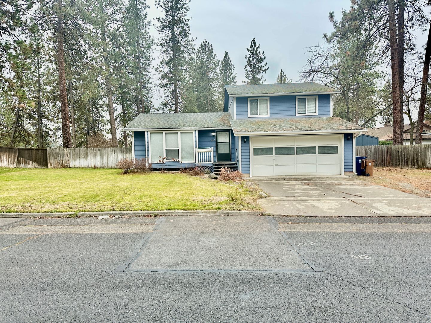 Spokane House: 5727 W Pacific Park Dr