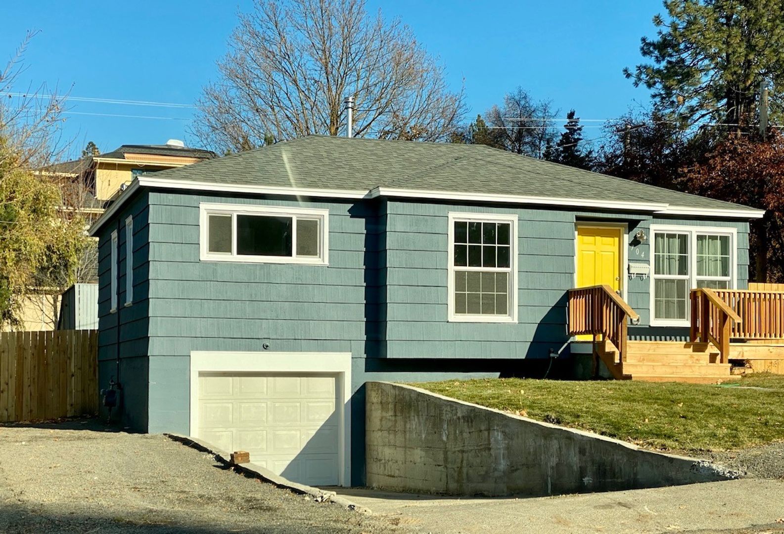 Spokane House: 704 W 15th Ave