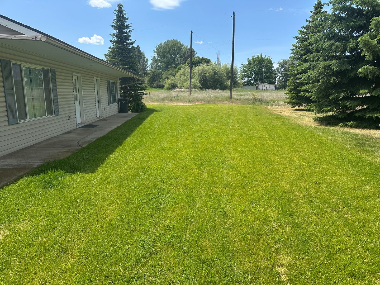 Cheney Apartment: 3130 Meadow Glen Ln