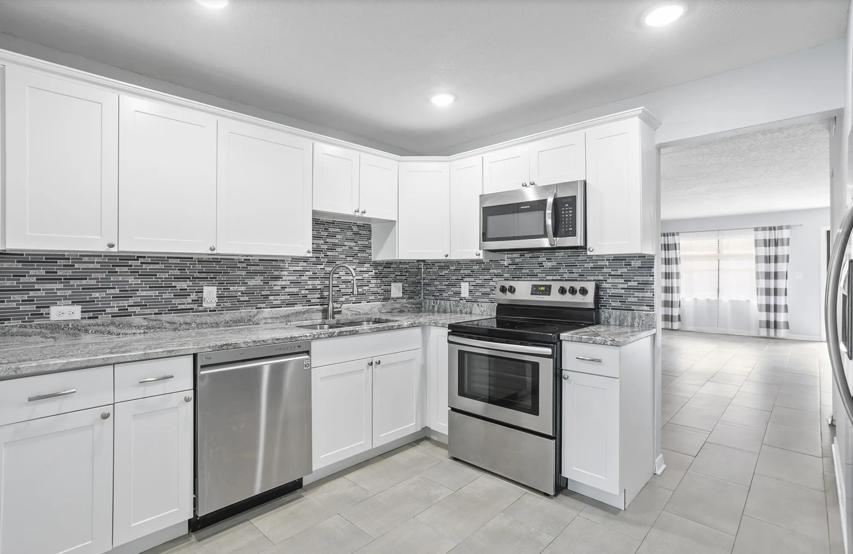 St. Petersburg Condo: 4920 Locust St NE