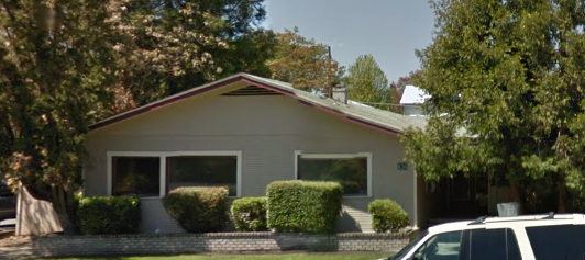 Grants Pass House: 836 #2A NW 6th St