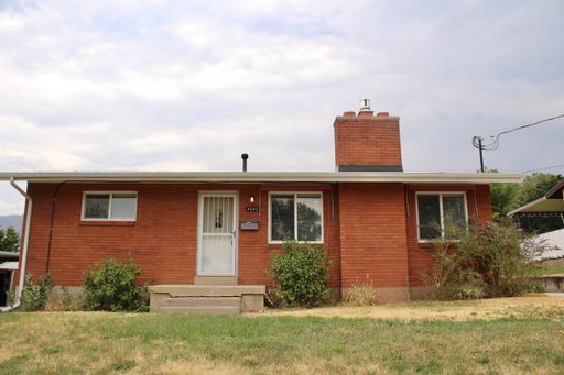 Cute, Comfy & Convenient Newly Remodelled Home— 4-Bedroom Ogden Home – photo 1