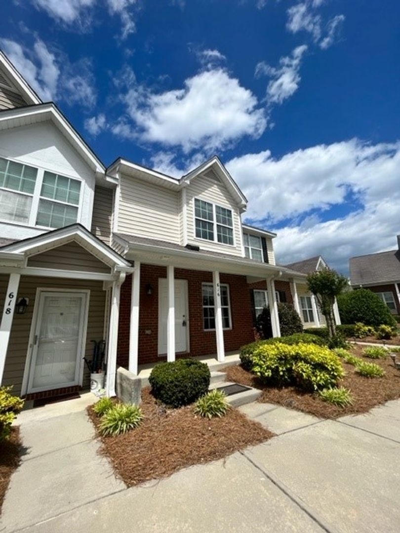 Greensboro Townhome: 616 Grasswren Way